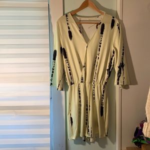 Cute Women’s Romper. Size large